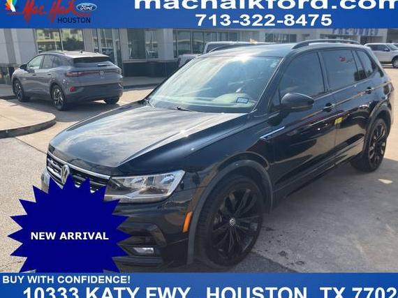 VOLKSWAGEN TIGUAN 4MOTION 2021 3VV2B7AX3MM013644 image